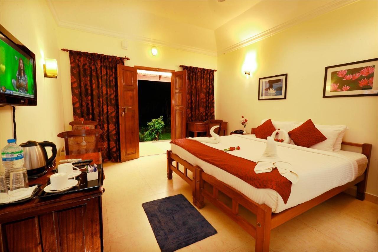 Triveny River Palace Hotel Alappuzha Exterior foto