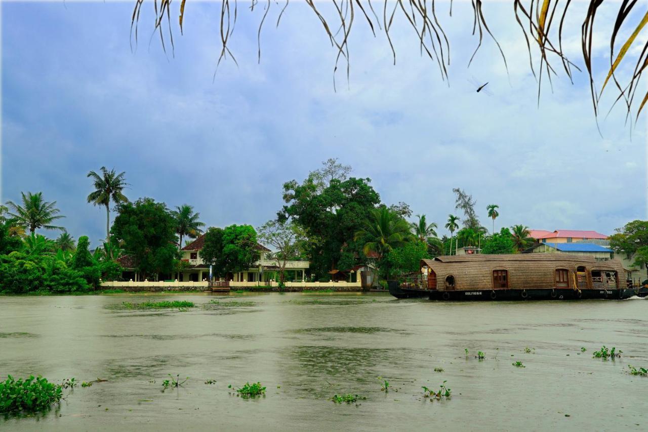 Triveny River Palace Hotel Alappuzha Exterior foto